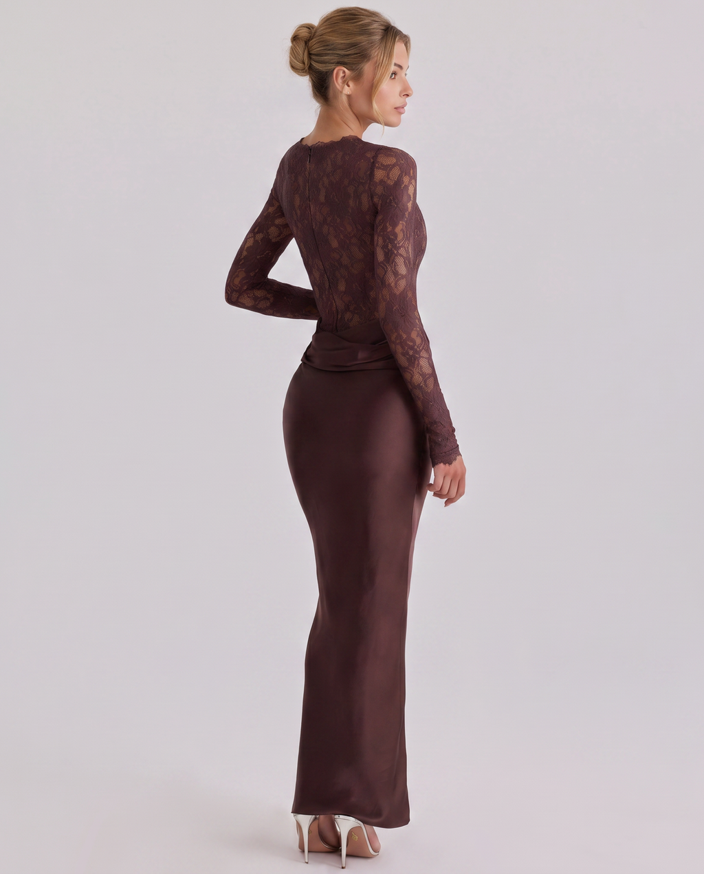 Alasia | Women's Fitted Long Sleeve Round Neck Maxi Dress