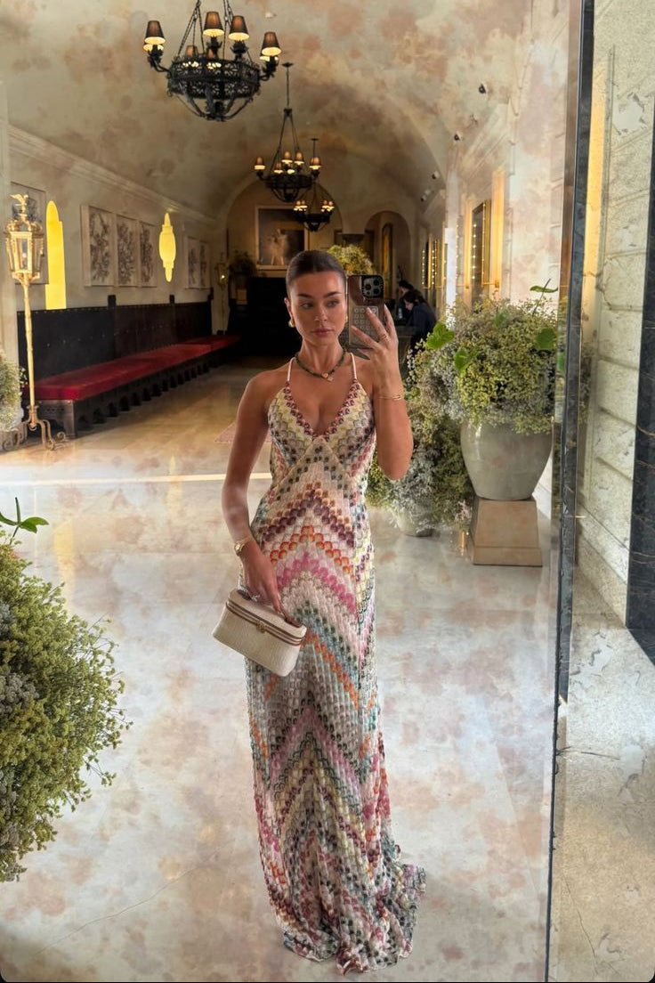 Alishba | Women's V-Neck Sleeveless Zigzag Flowy Maxi Dress
