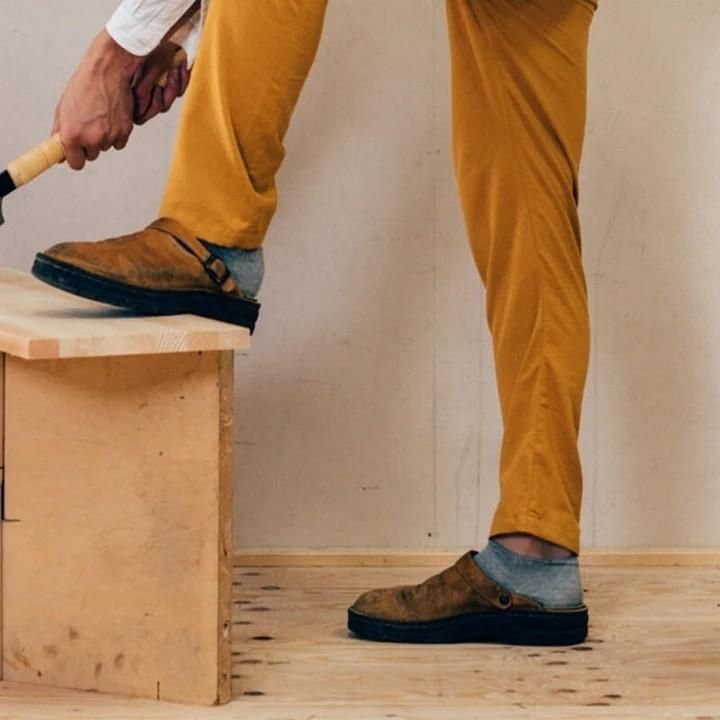 Alister | Men’s Slip On Buckle Strap Round Toe Clogs