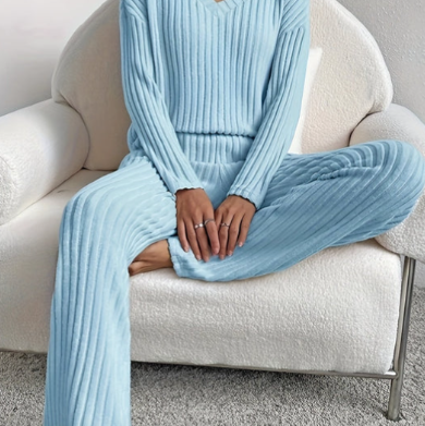 Allegria | Women's Long Sleeve V-Neck High Waisted Two Piece Set