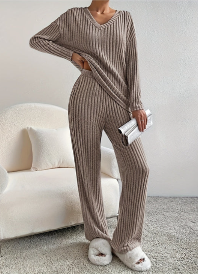 Allegria | Women's Long Sleeve V-Neck High Waisted Two Piece Set
