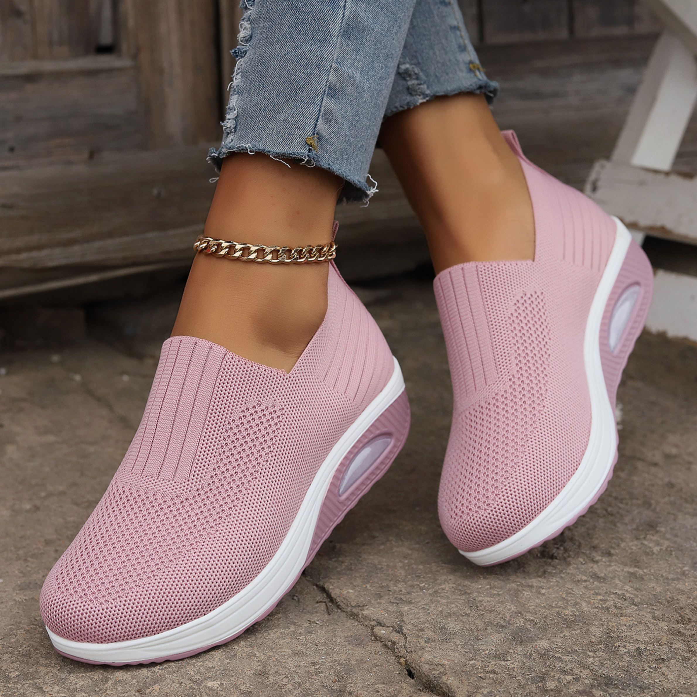 Anette | Women’s Flexible Round Toe Slip On Sneakers