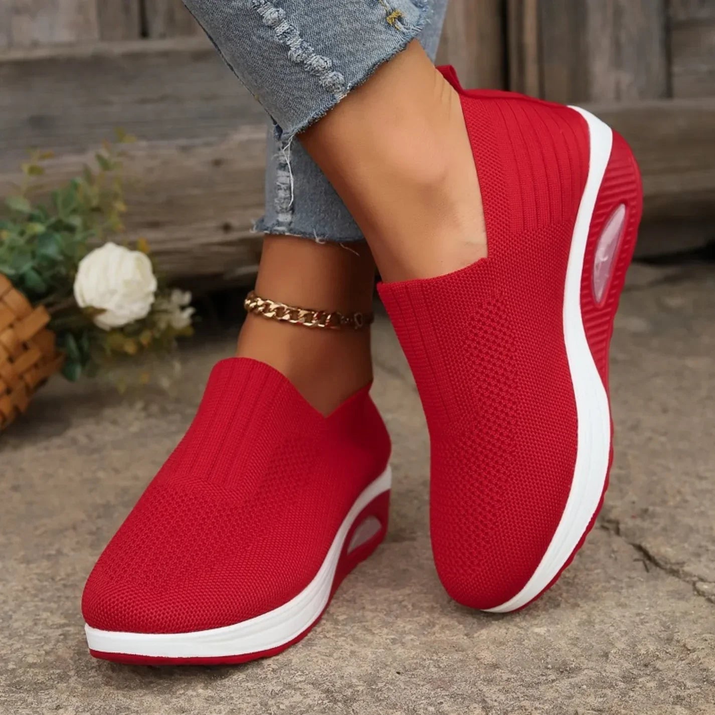 Anette | Women’s Flexible Round Toe Slip On Sneakers