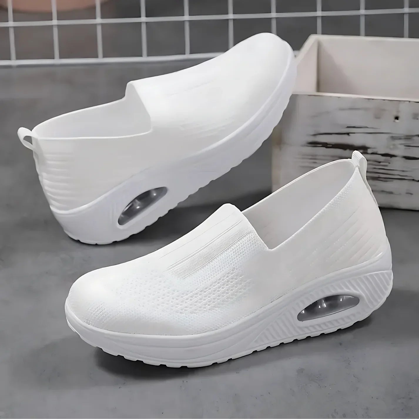 Anette | Women’s Flexible Round Toe Slip On Sneakers