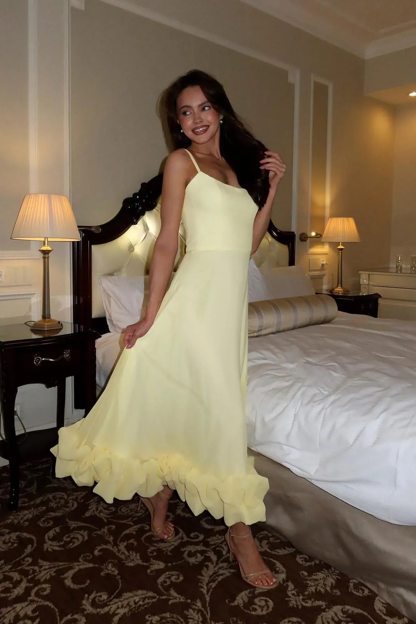 Aurora | Women’s Sleeveless Scoop Neck Flowy Wedding Guest Dress