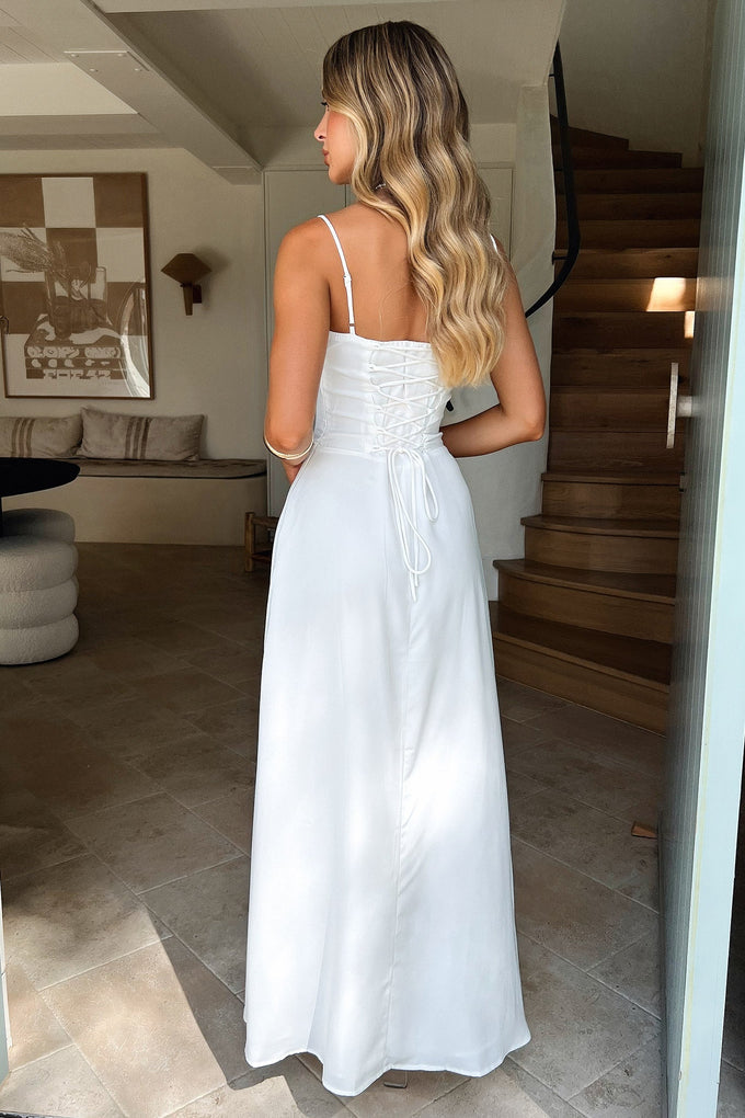Beatrix | Women's Ruched Sweetheart Neck Wedding Guest Dress
