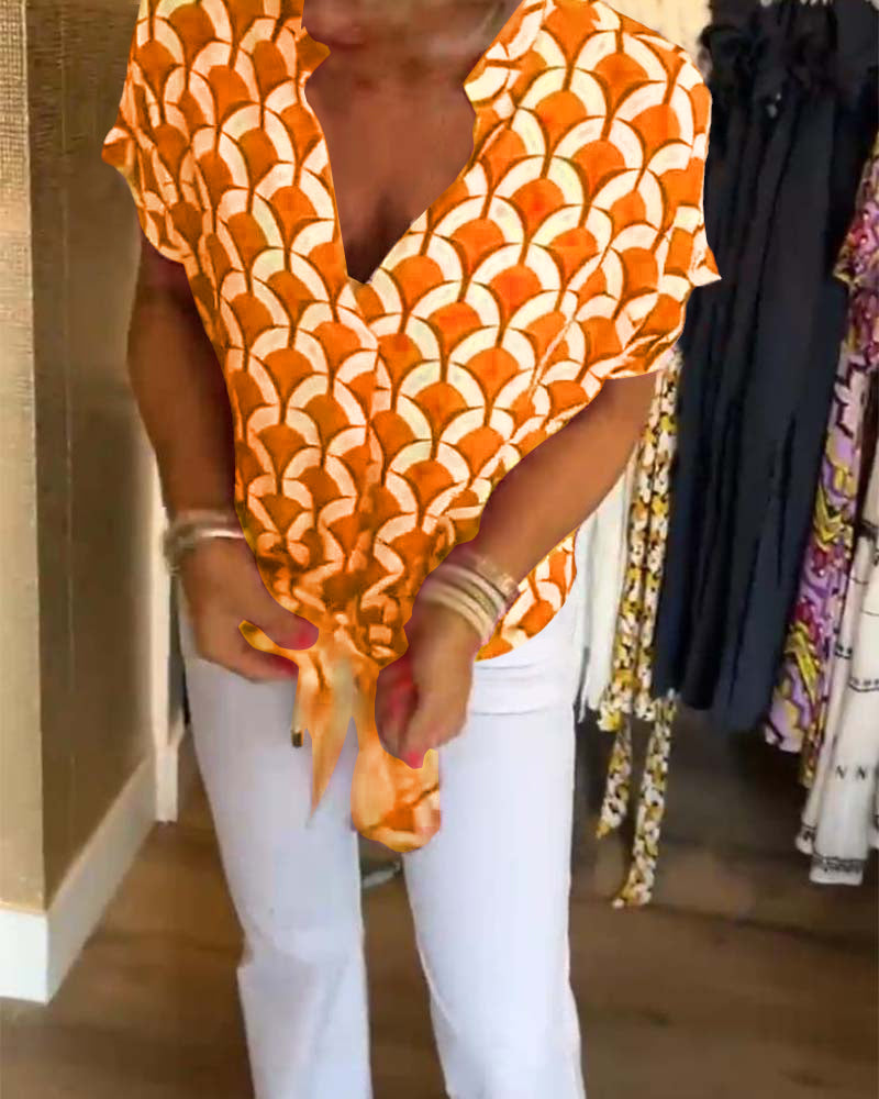 Bronwen | Women’s Scallop Print V Neck Summer Top