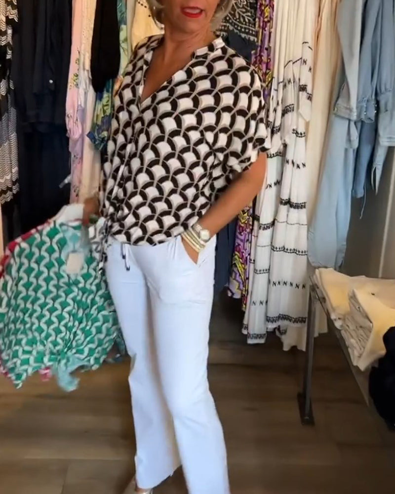 Bronwen | Women’s Scallop Print V Neck Summer Top