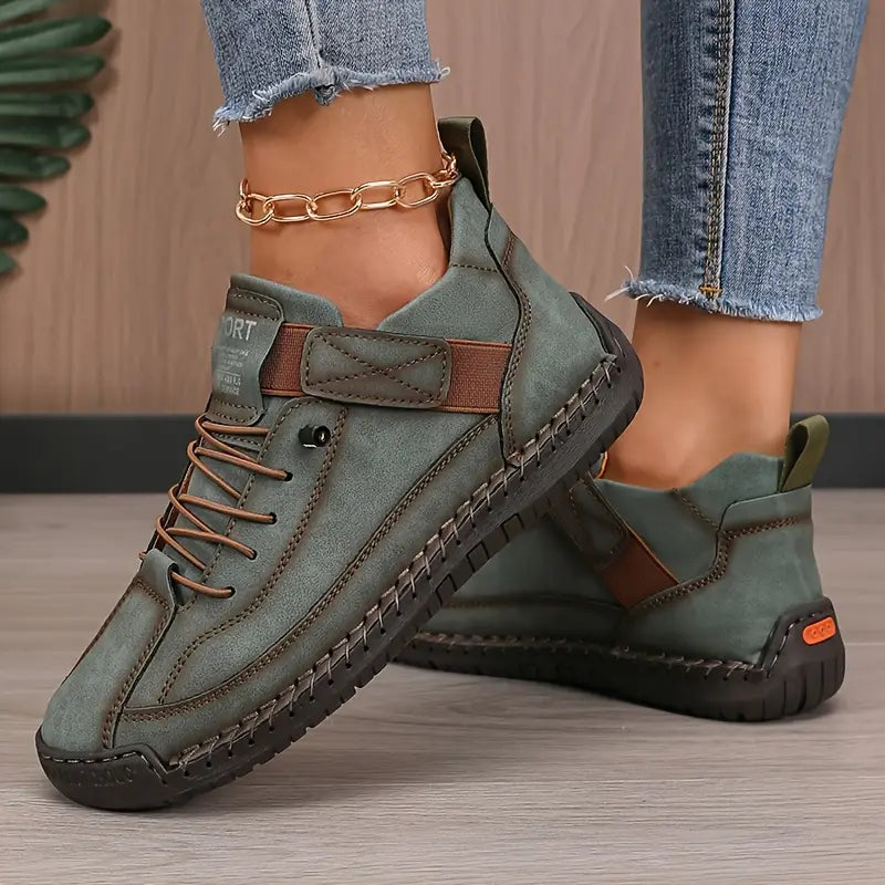 Cheryl | Men’s Wide Fit Round Toe Walking Sneakers