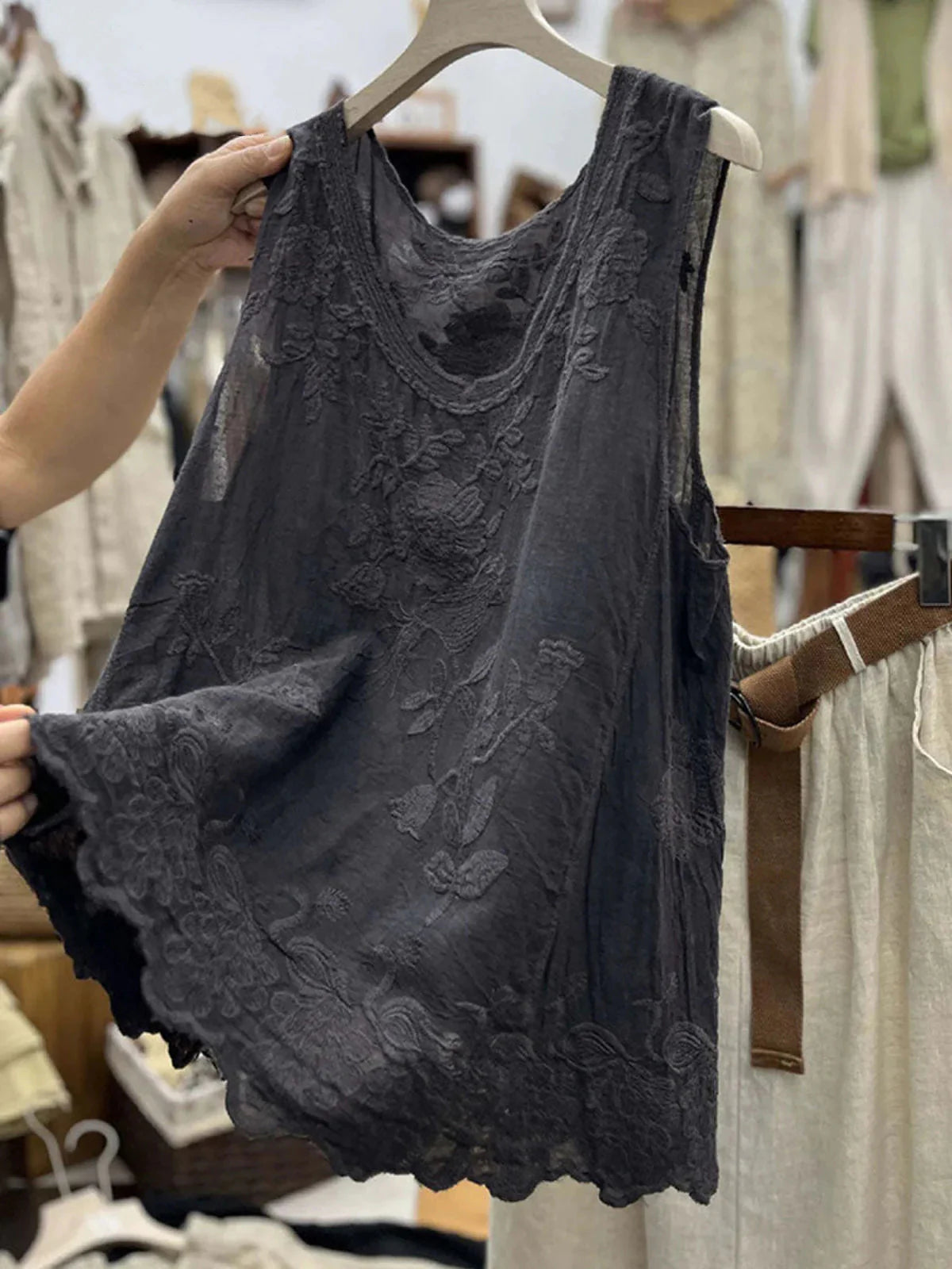Eluned | Women's Floral Patterned Sleeveless Summer Top