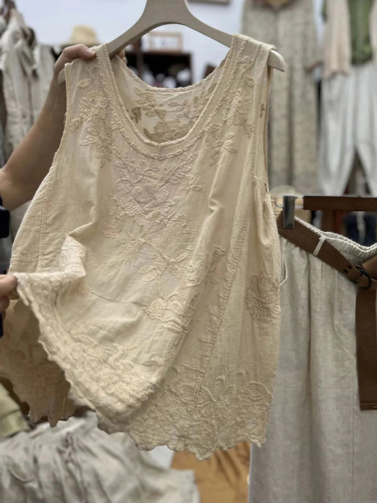 Eluned | Women's Floral Patterned Sleeveless Summer Top