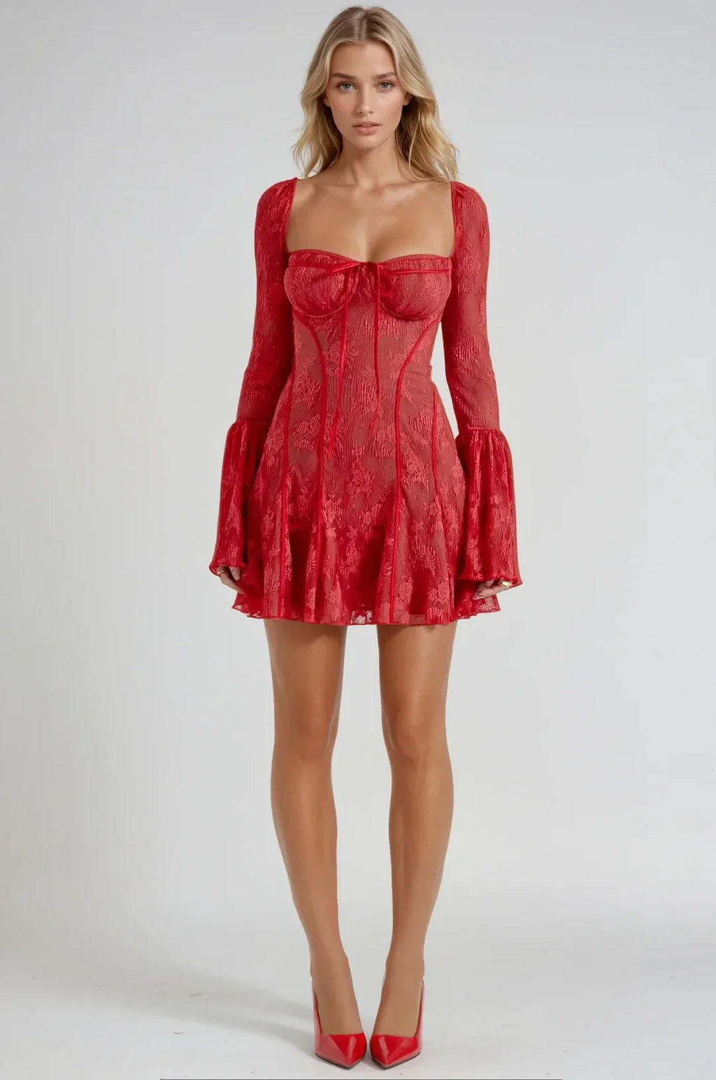 Elvira | Women’s Sweetheart Neck Long Sleeve Grad Party Dress
