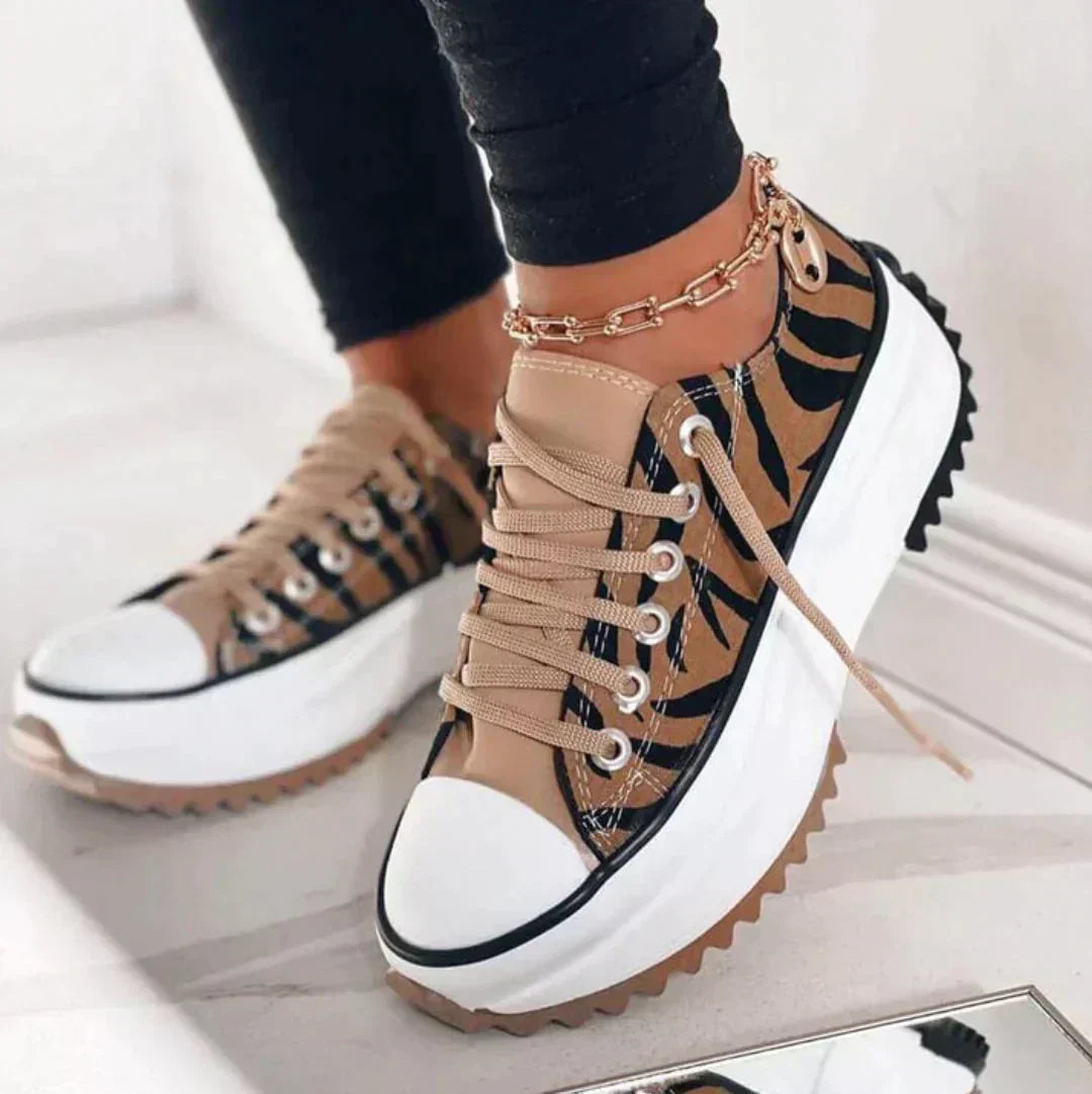 Freda | Women's Low Top Lace Up Round Toe Sneakers