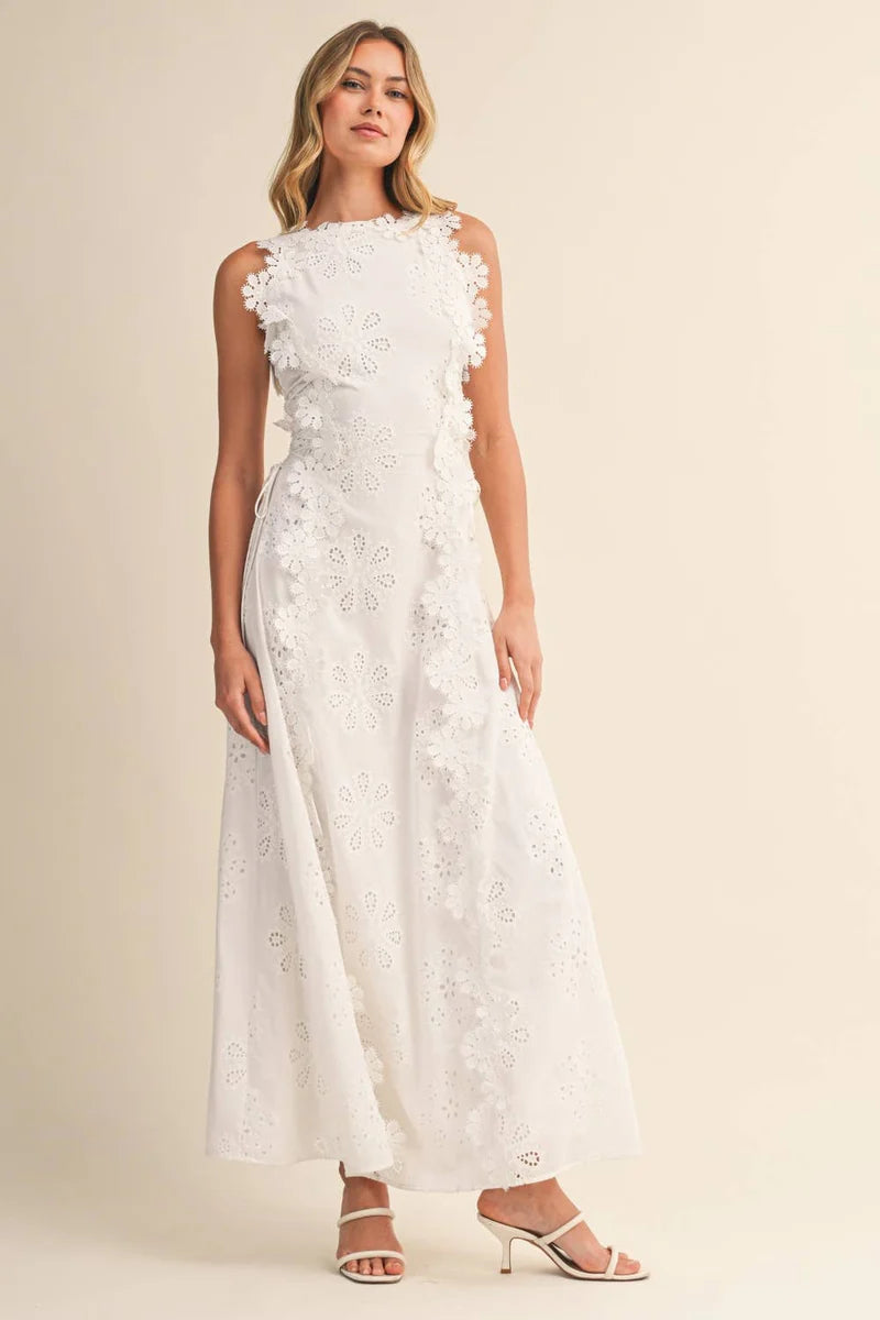Leighton | Women’s Sleeveless Floral Round Neck Flowy Maxi Dress