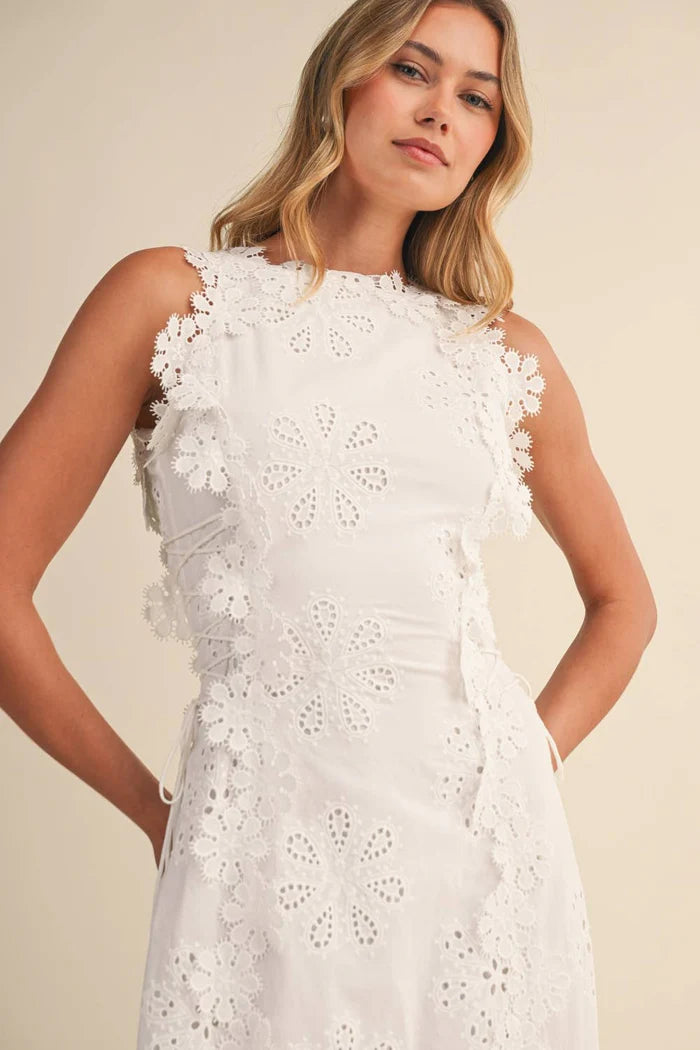 Leighton | Women’s Sleeveless Floral Round Neck Flowy Maxi Dress