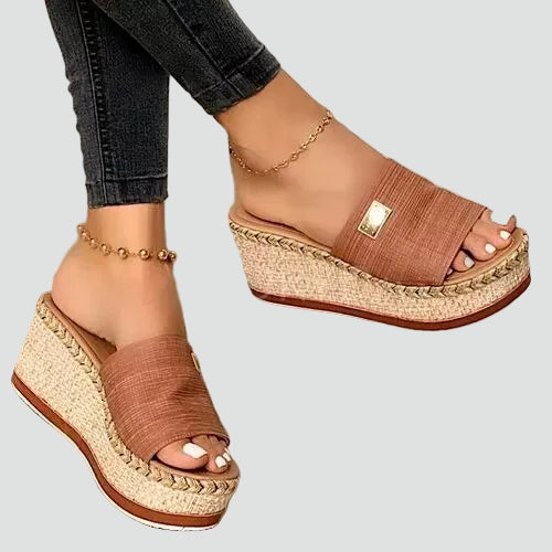 Maggie | Women’s Platform Wedge Round Toe Slip On Slides