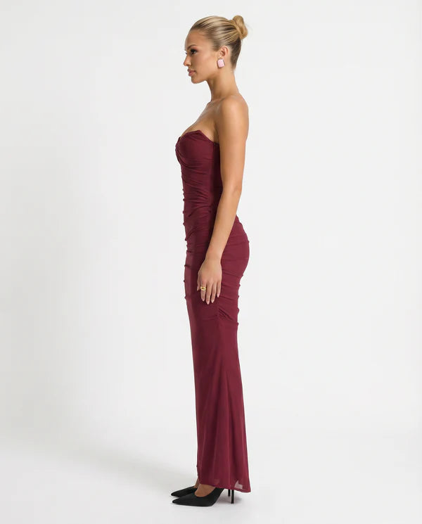 Margot | Women's Fitted Sleeveless Open Back Wedding Guest Dress