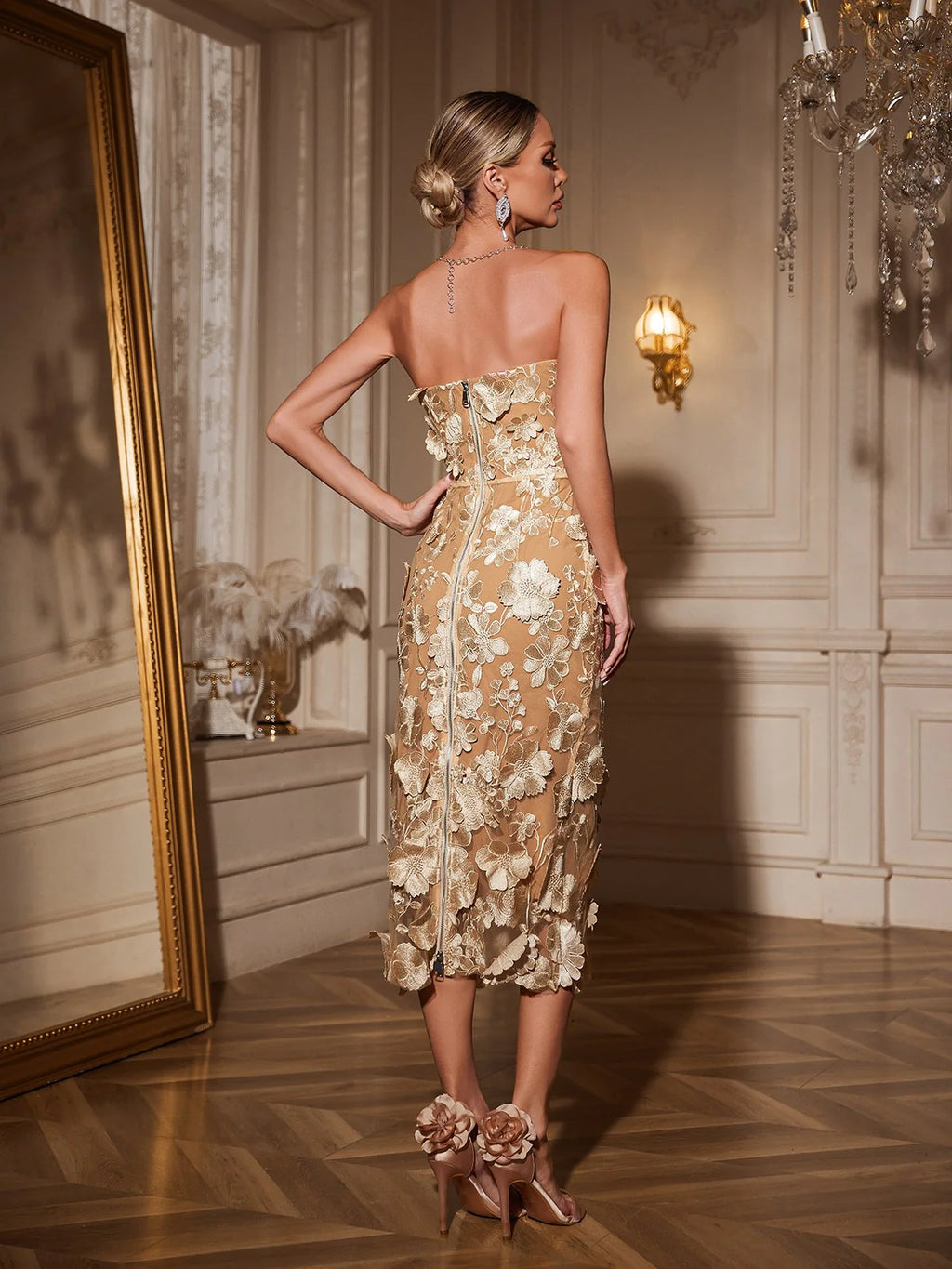 Zola | Women’s Strapless Sweetheart Neck Floral Applique Midi Dress